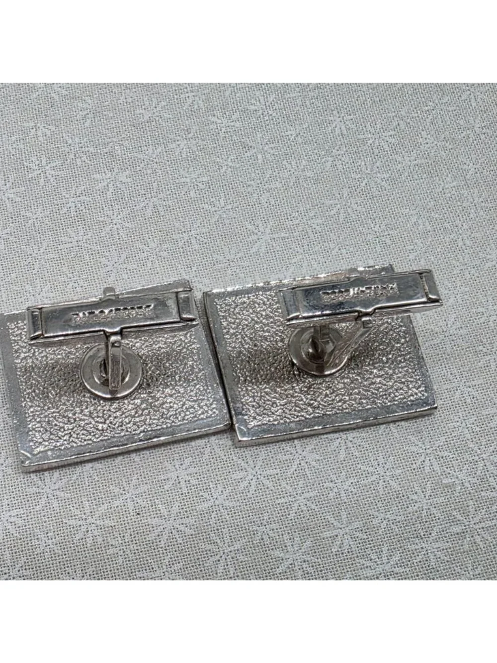 Silver & Pink Lion Cufflinks & Tie Clip Set Vintage